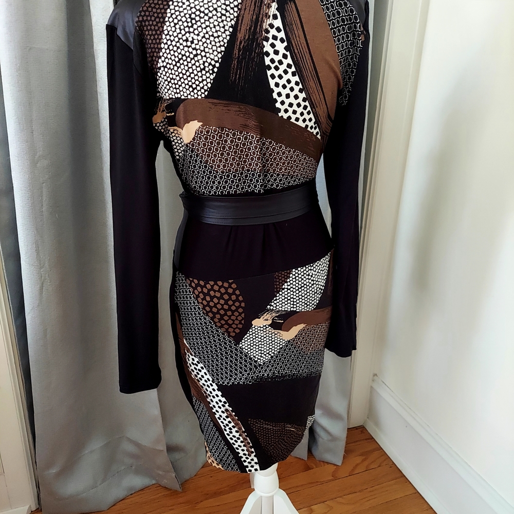 Elegant Black and Brown Patterned Dress